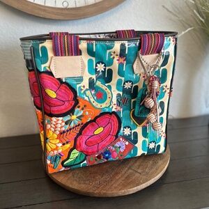 NWT CONSUELA TOTE-DEZI